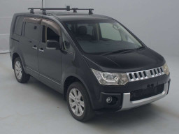 2014 Mitsubishi Delica D5