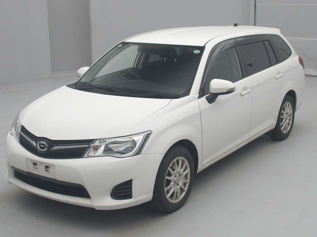 2015 Toyota Corolla Fielder NZE161G[0]