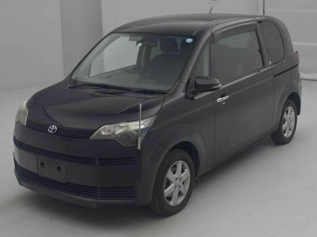 2013 Toyota Spade NCP145[0]