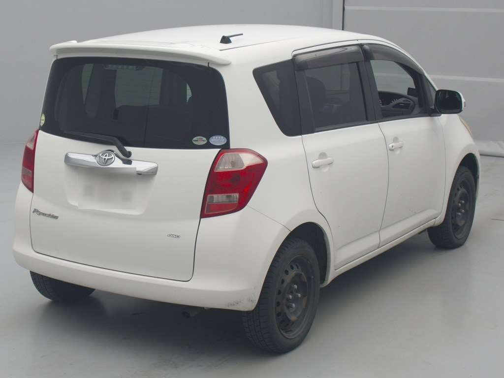 2006 Toyota Ractis NCP105[1]