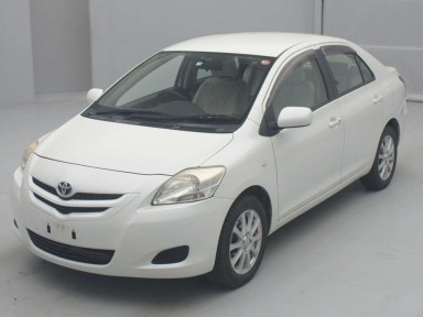 2005 Toyota Belta