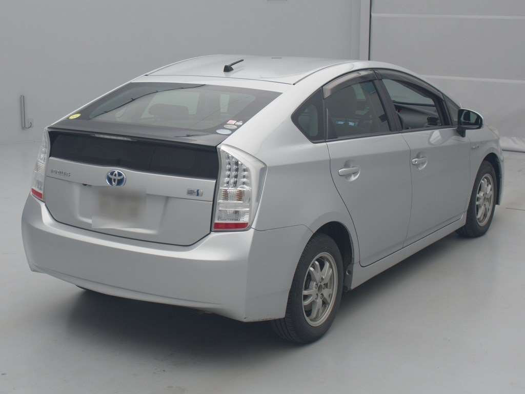 2011 Toyota Prius ZVW30[1]