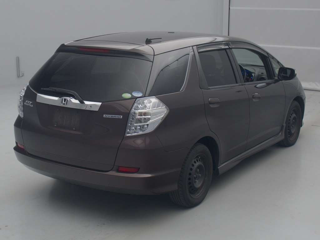 2012 Honda Fit Shuttle Hybrid GP2[1]