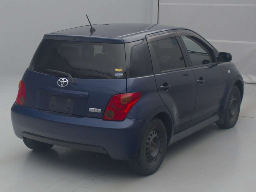 2002 Toyota IST NCP60[1]