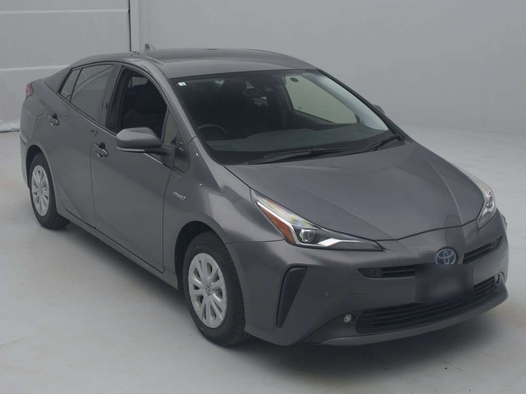 2019 Toyota Prius ZVW55[2]