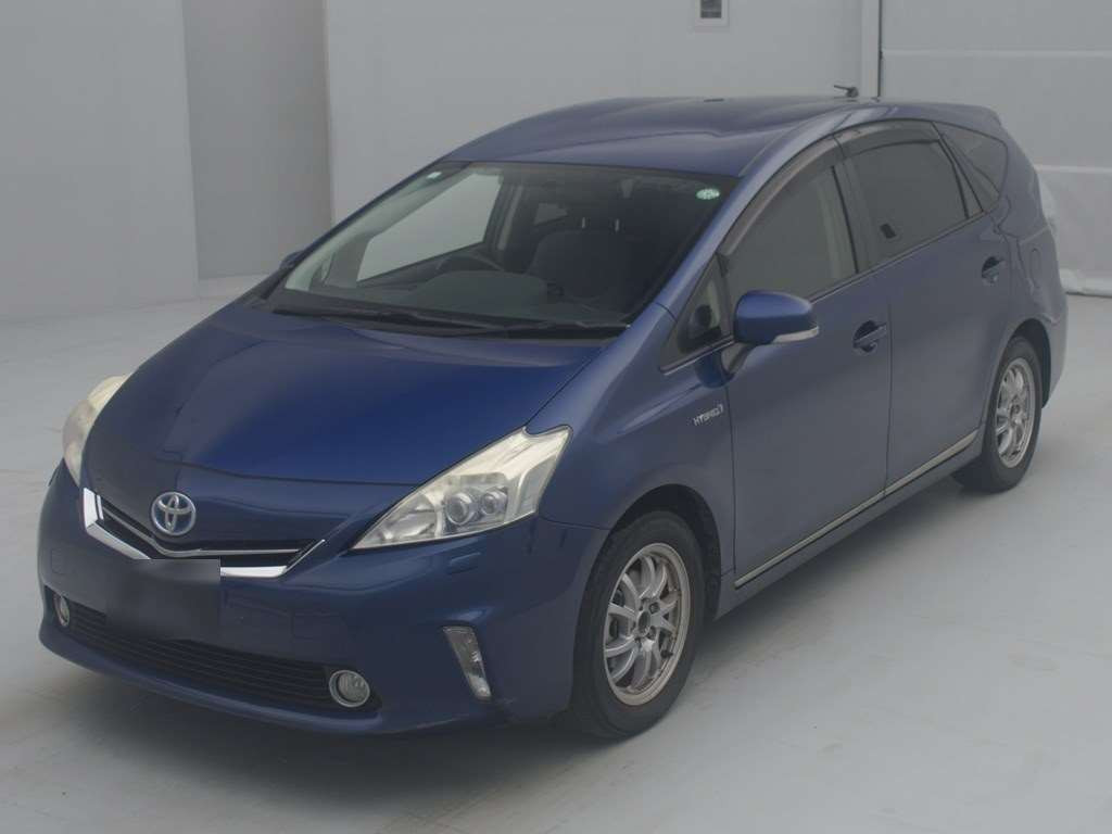 2013 Toyota Prius alpha ZVW41W[0]