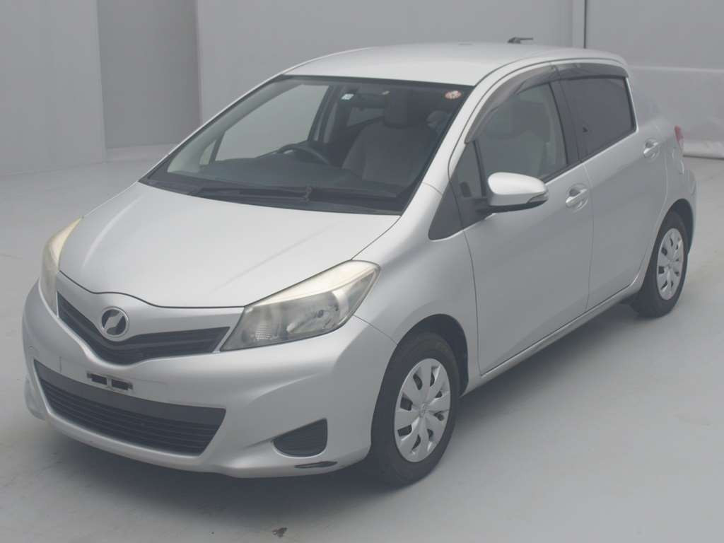 2011 Toyota Vitz KSP130[0]