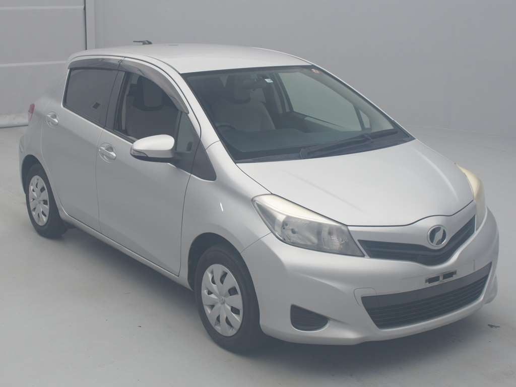 2011 Toyota Vitz KSP130[2]