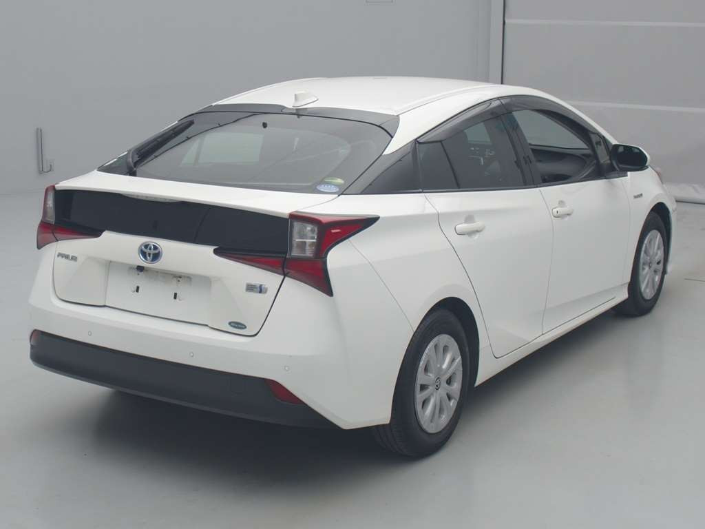 2019 Toyota Prius ZVW51[1]