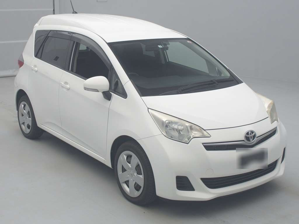 2011 Toyota Ractis NSP122[2]