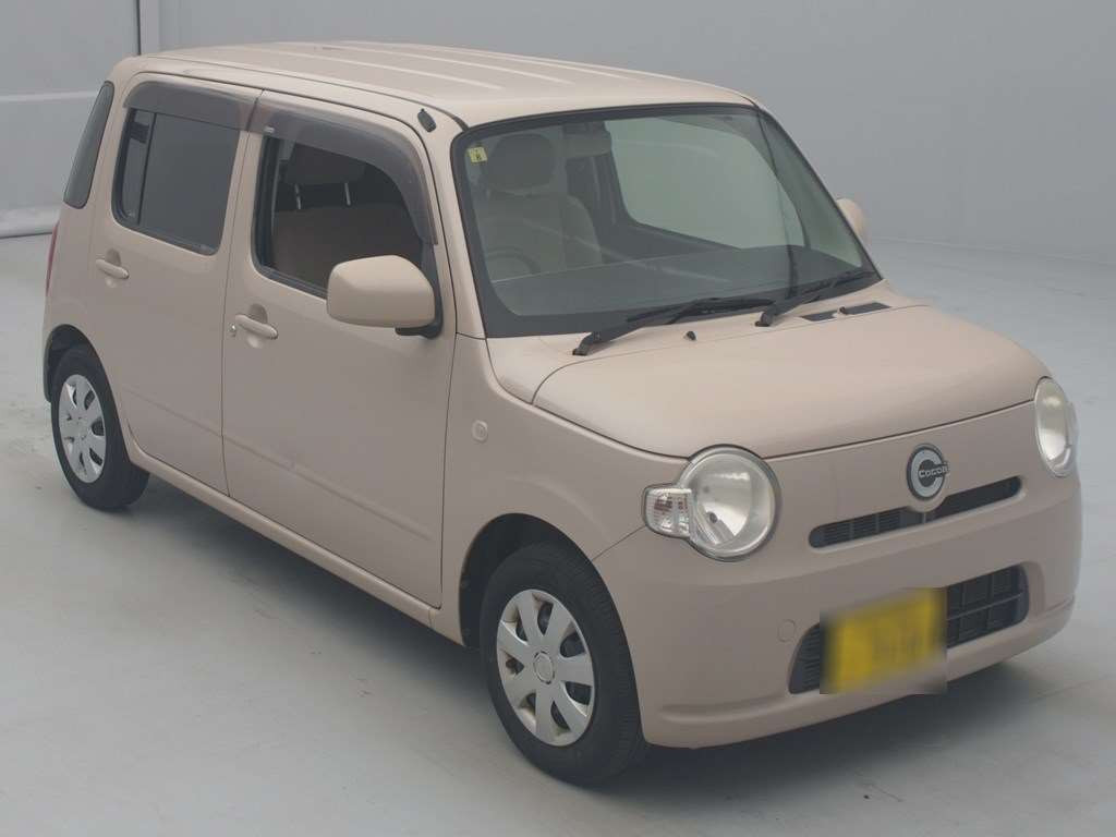 2010 Daihatsu Mira Cocoa L675S[2]