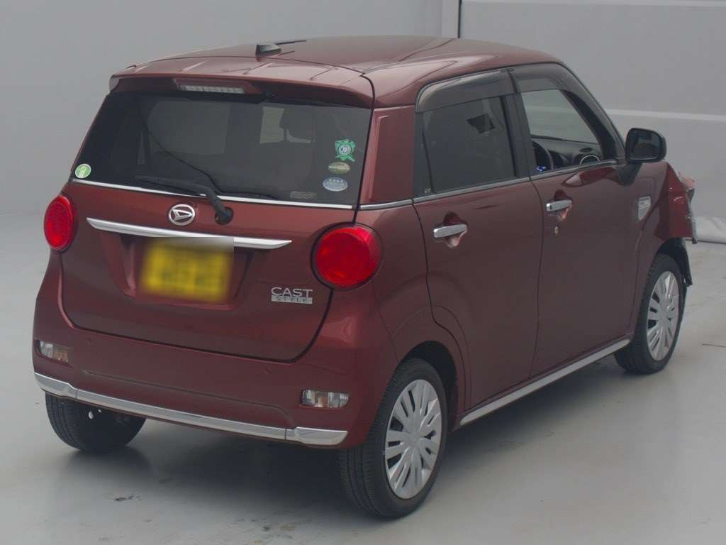 2017 Daihatsu Cast LA250S[1]