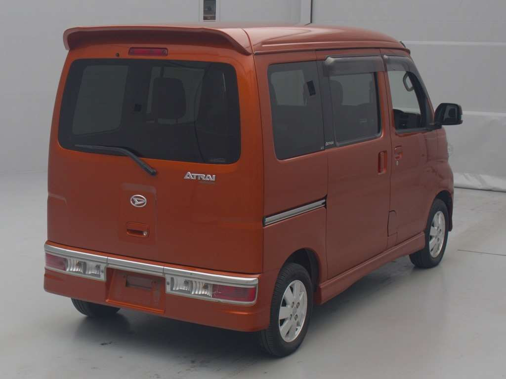 2016 Daihatsu Atrai Wagon S331G[1]