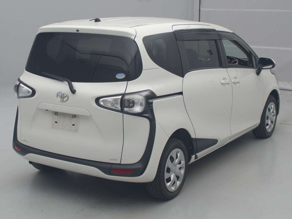 2016 Toyota Sienta NCP175G[1]