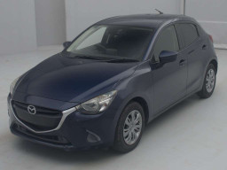 2016 Mazda Demio