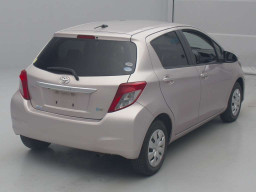 2011 Toyota Vitz