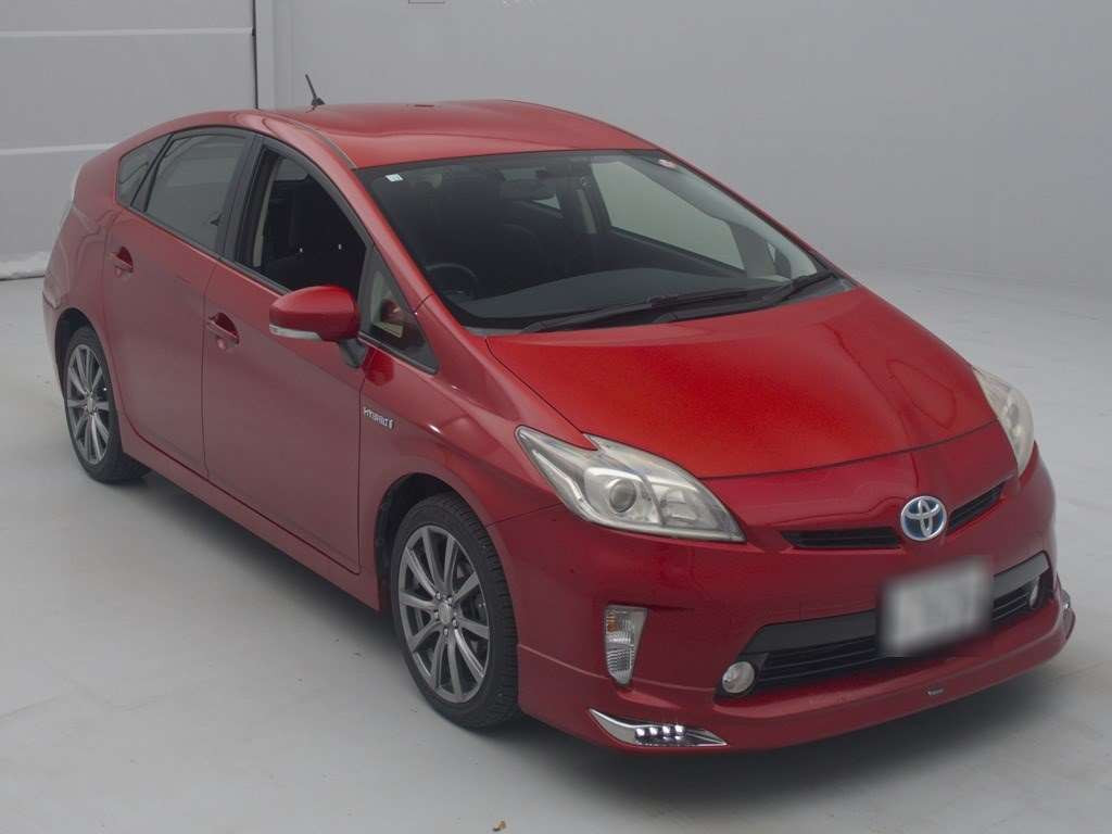 2012 Toyota Prius ZVW30[2]