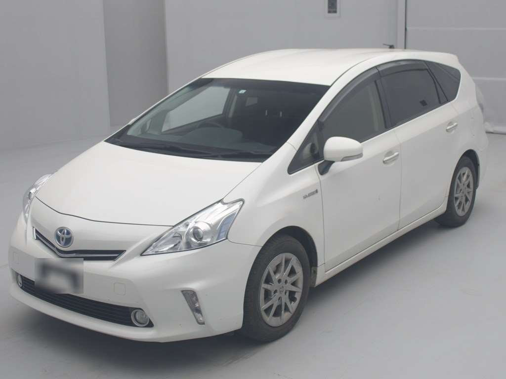 2014 Toyota Prius alpha ZVW41W[0]