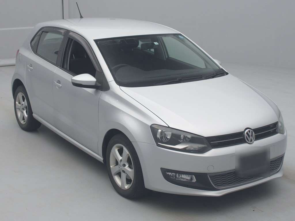 2011 Volkswagen Polo 6RCBZ[2]