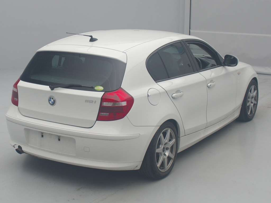 2010 BMW 1 Series UE16[1]