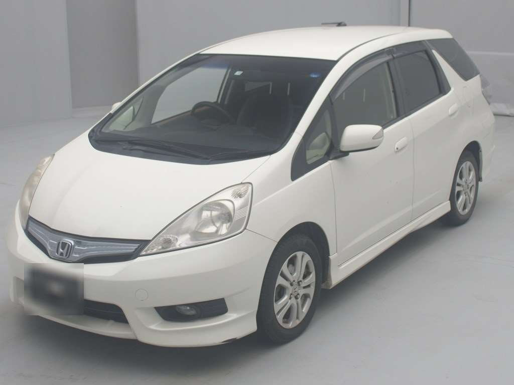 2013 Honda Fit Shuttle Hybrid GP2[0]