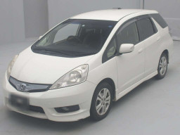 2013 Honda Fit Shuttle Hybrid