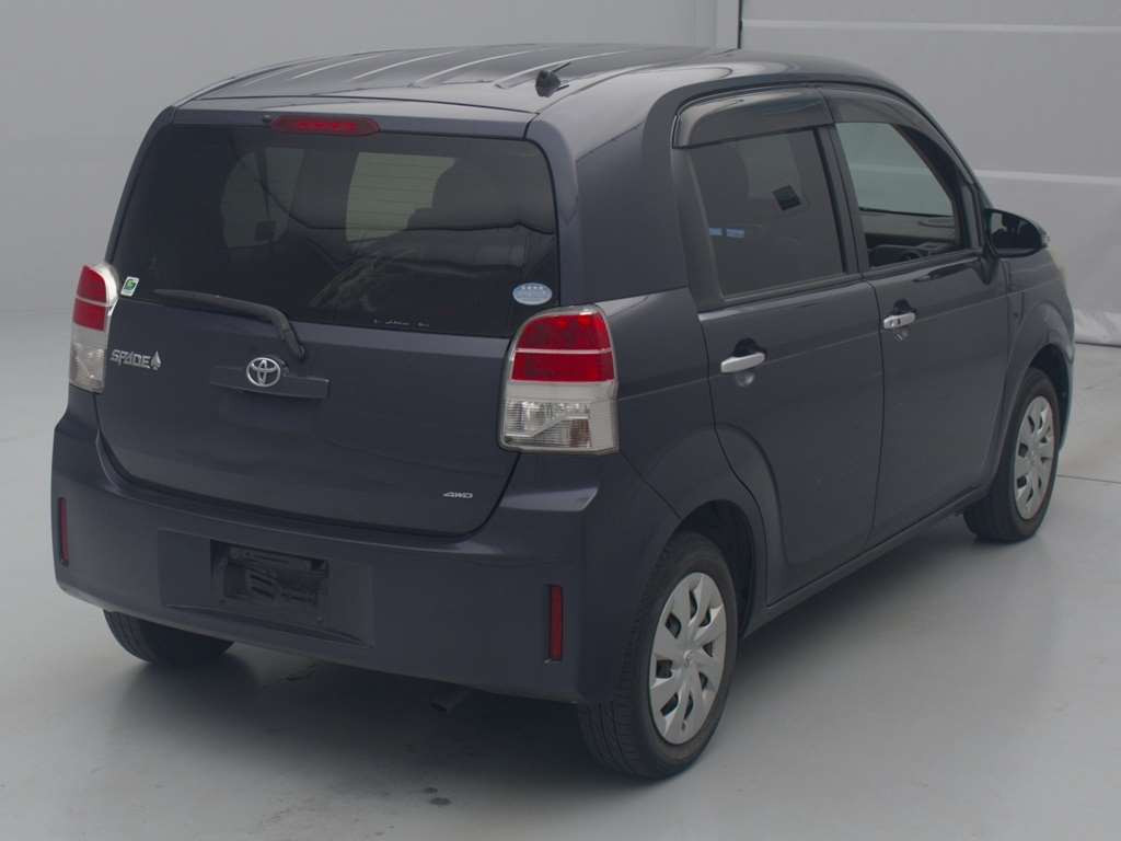 2013 Toyota Spade NCP145[1]