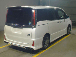 2018 Toyota Noah