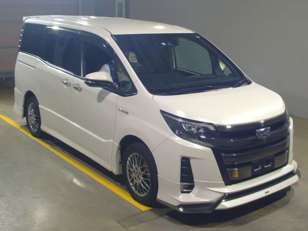 2018 Toyota Noah ZWR80W[2]