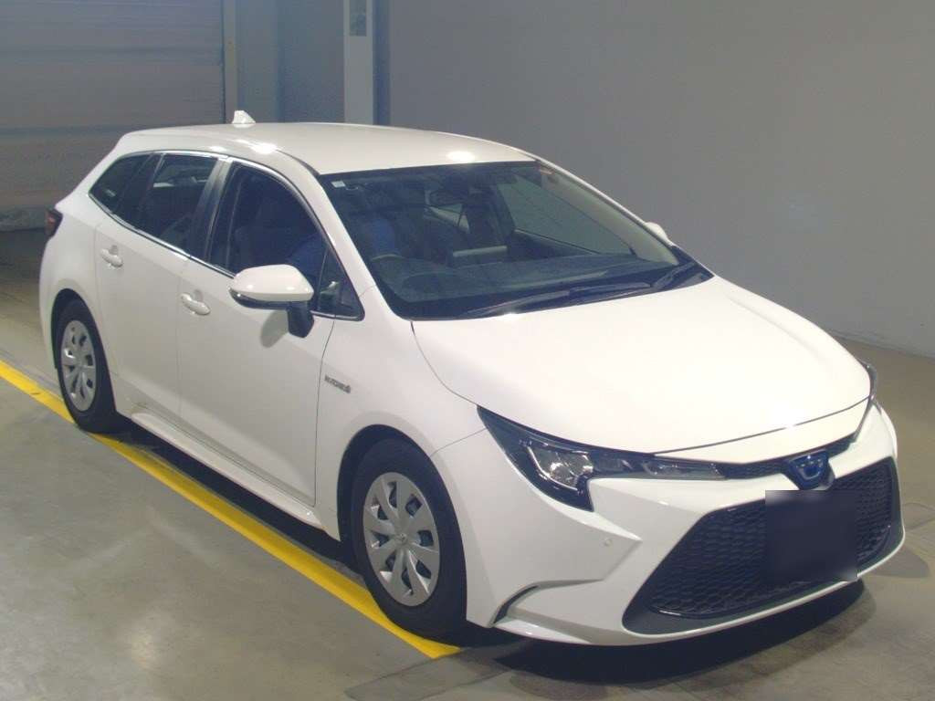 2019 Toyota Corolla Touring Wagon ZWE211W[2]