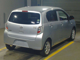 2015 Daihatsu Mira es