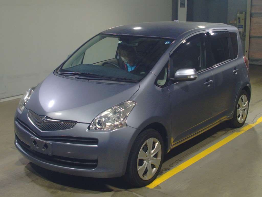 2009 Toyota Ractis SCP100[0]