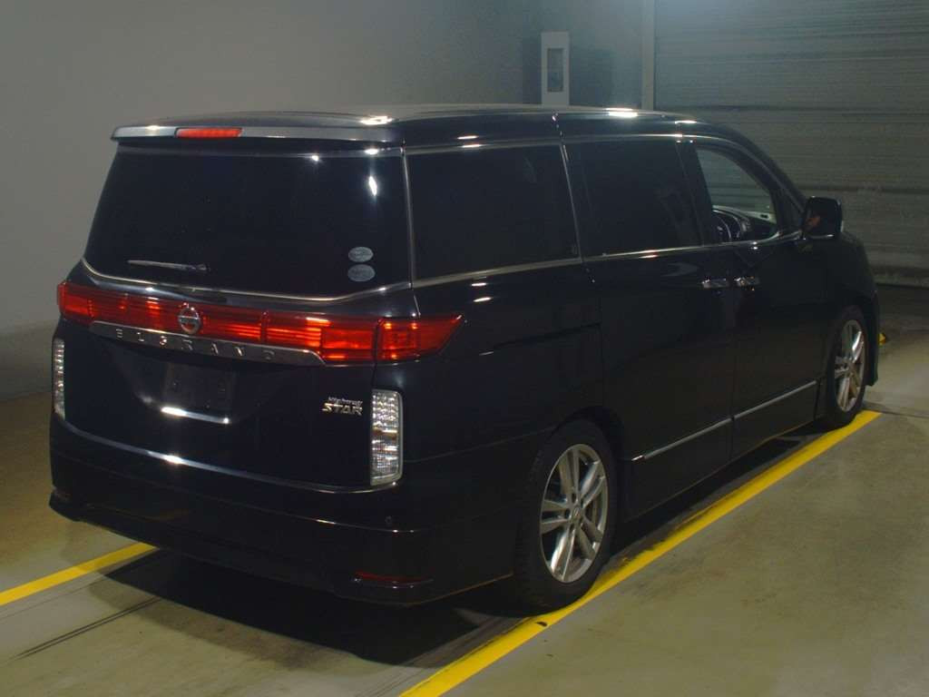 2010 Nissan Elgrand TNE52[1]