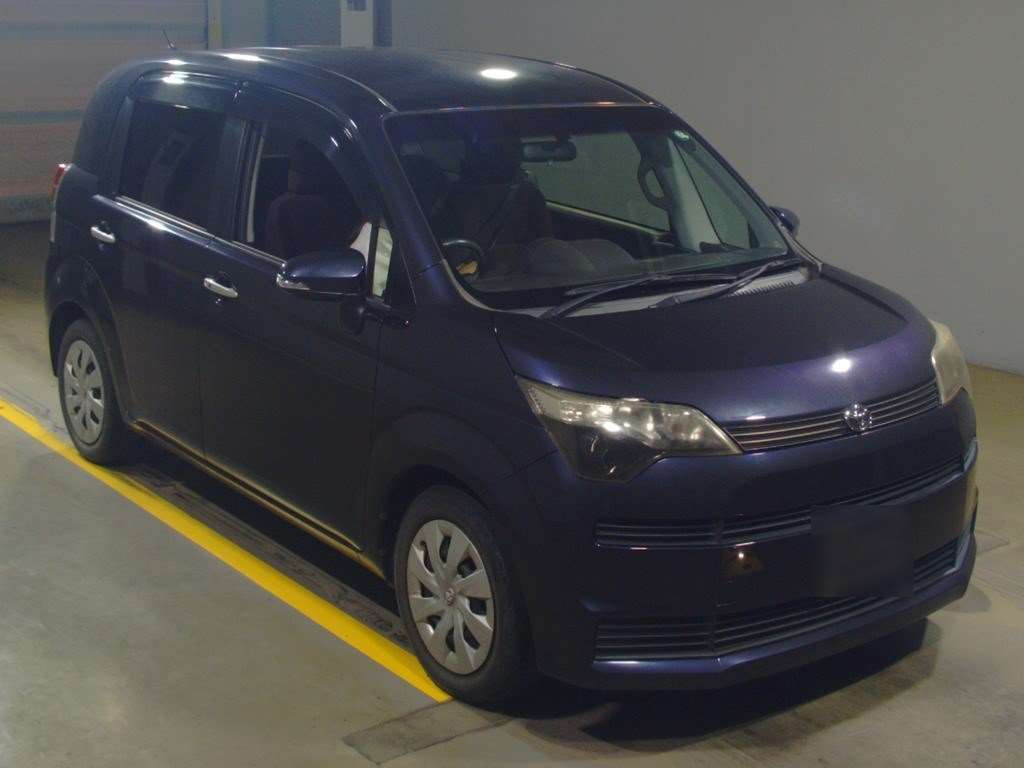 2013 Toyota Spade NCP141[2]