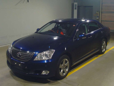 2011 Toyota Crown Majesta