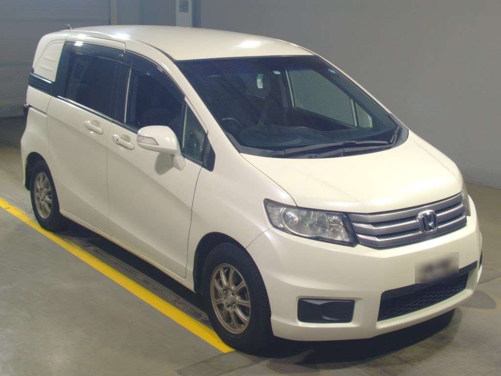 2011 Honda Freed Spike GB3[2]