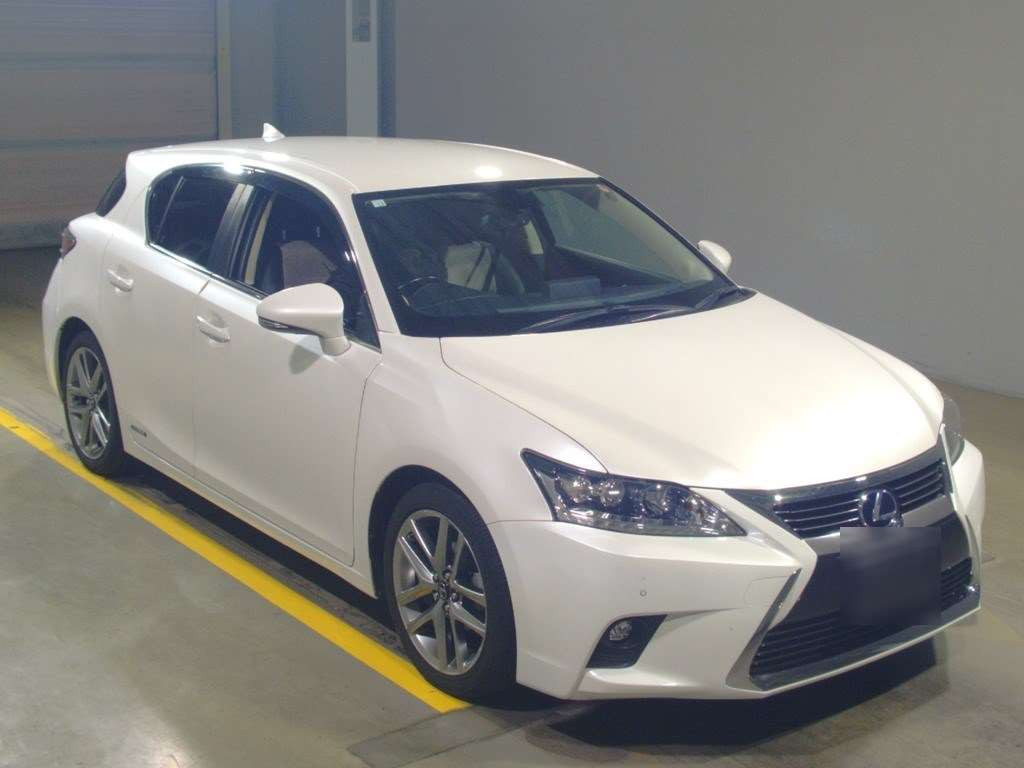 2016 Lexus CT ZWA10[2]