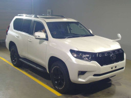 2018 Toyota Land Cruiser Prado