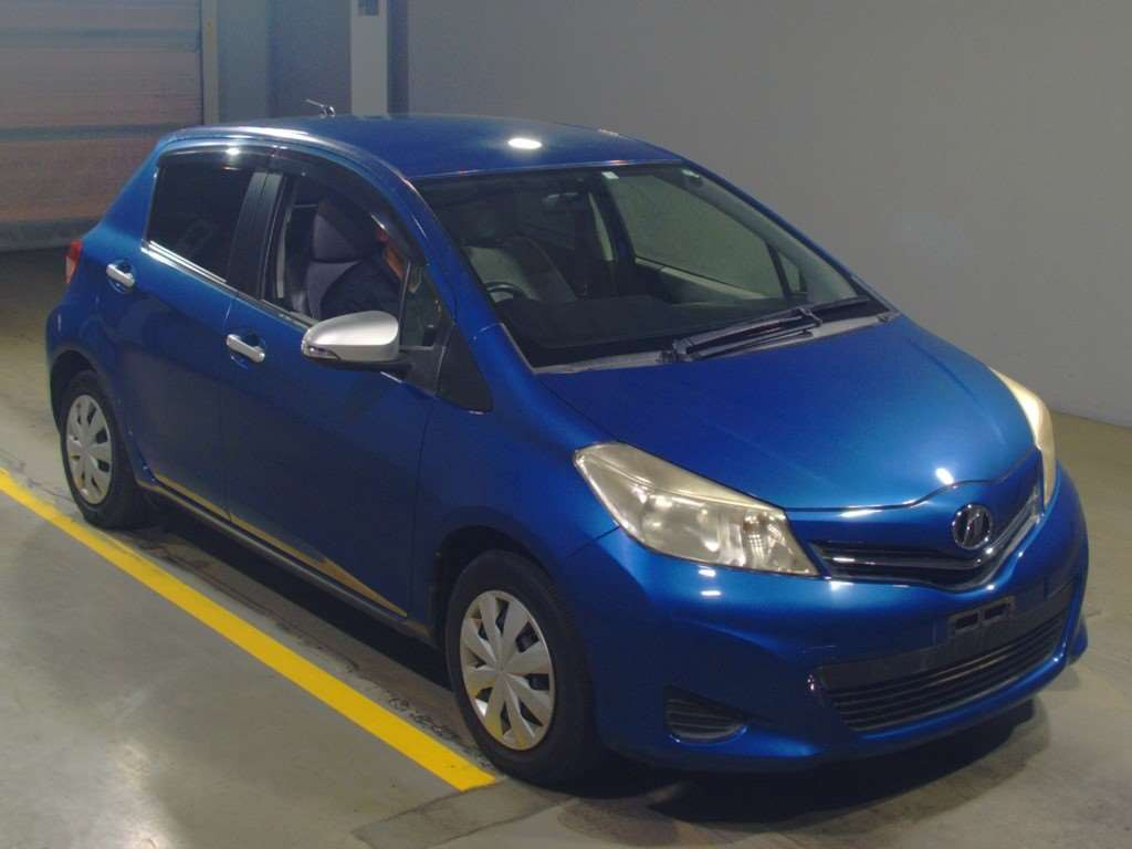 2012 Toyota Vitz NSP130[2]