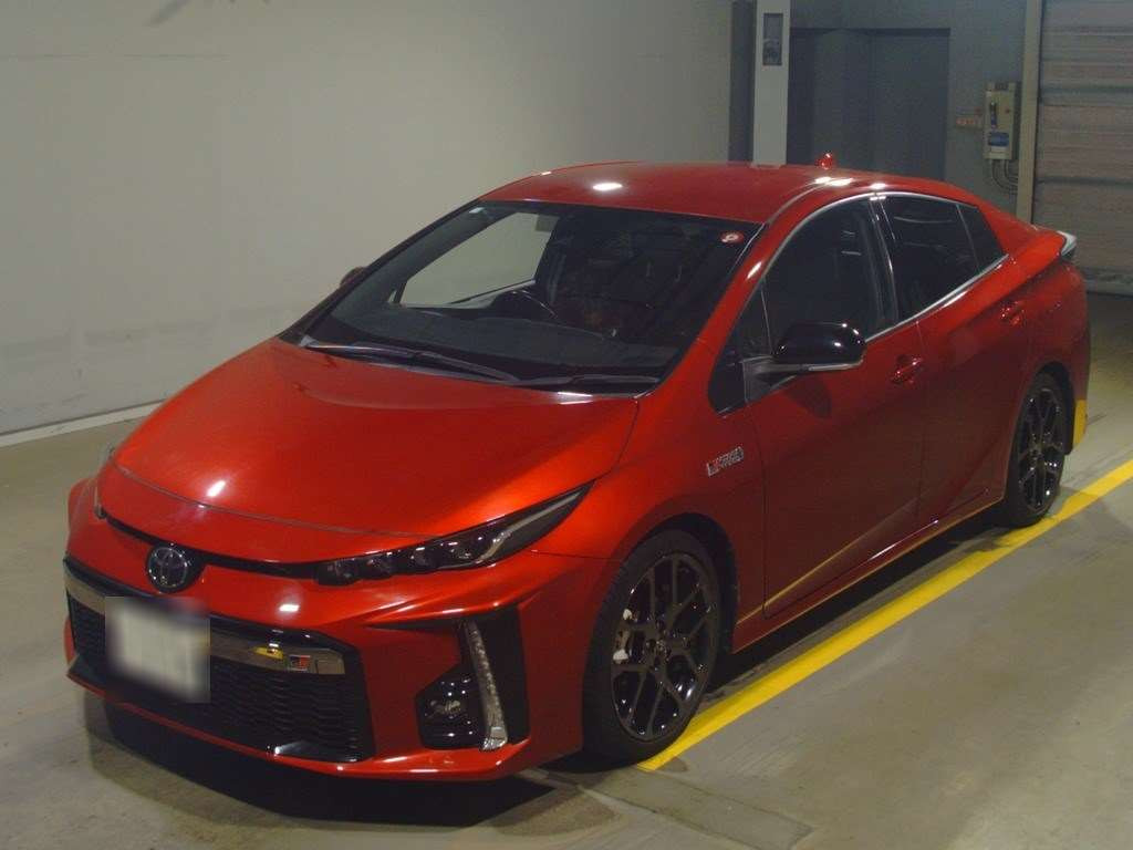 2018 Toyota Prius PHV ZVW52[0]