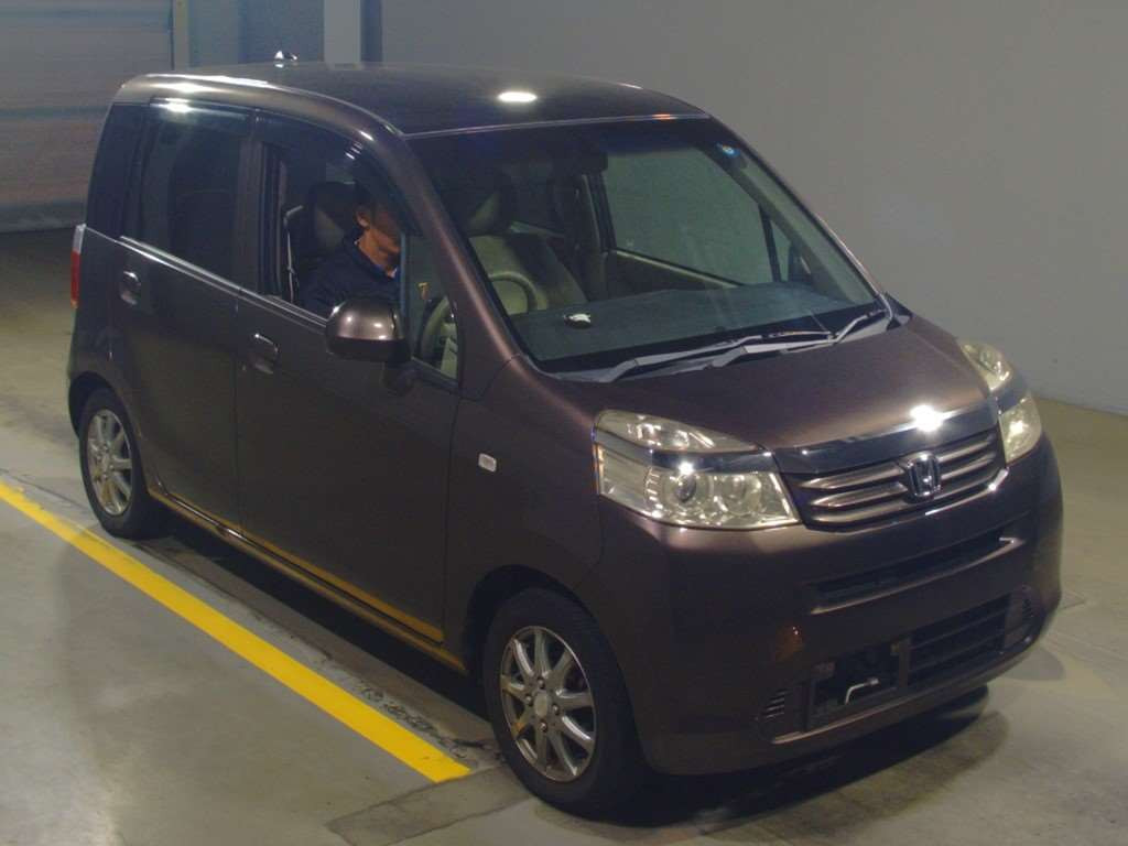 2011 Honda Life JC1[2]