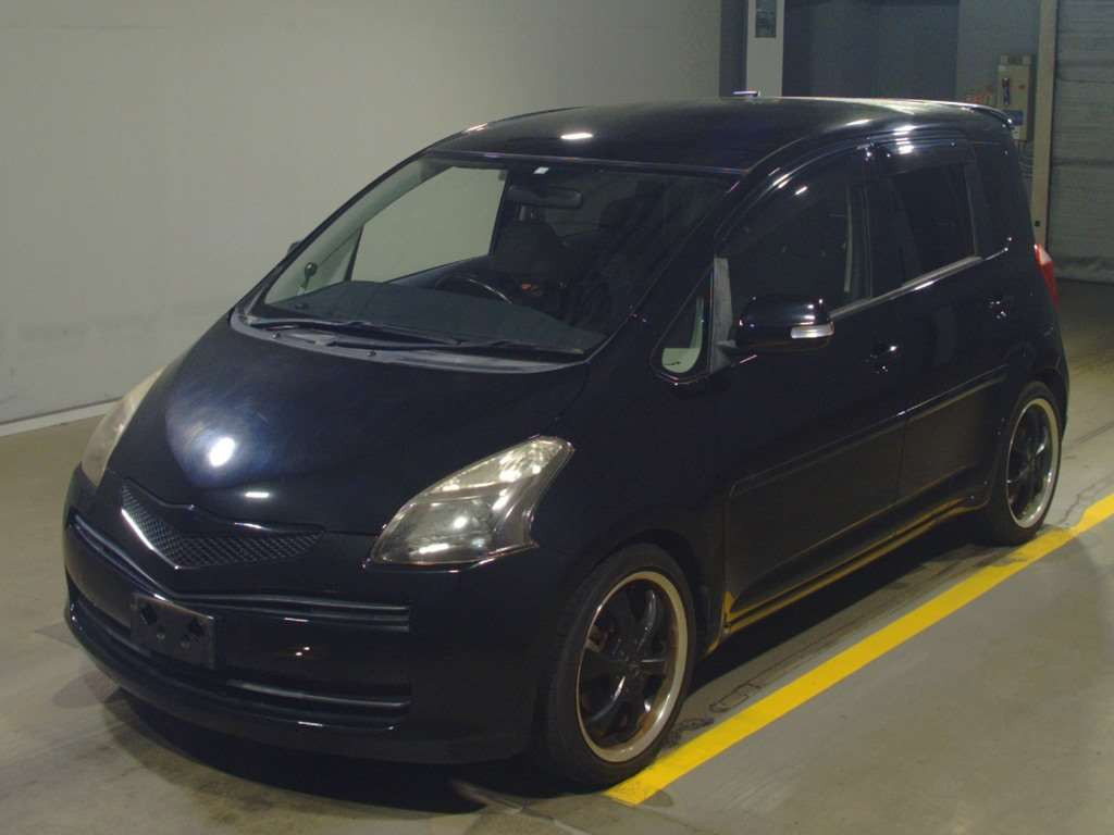 2006 Toyota Ractis NCP100[0]