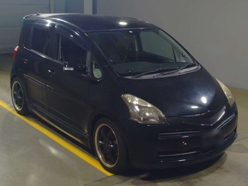 2006 Toyota Ractis NCP100[2]