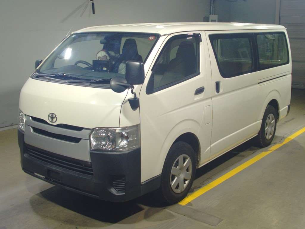 2015 Toyota Regiusace Van TRH200V[0]