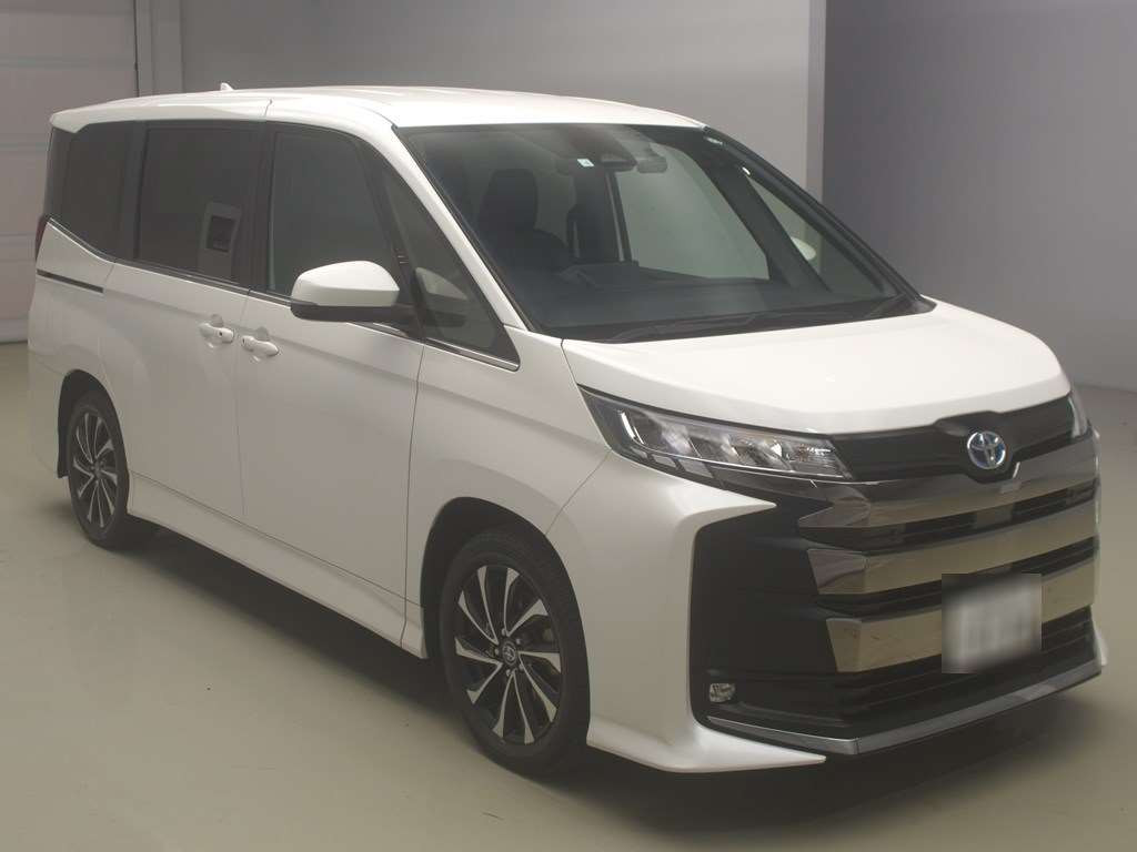 2023 Toyota Noah ZWR90W[2]