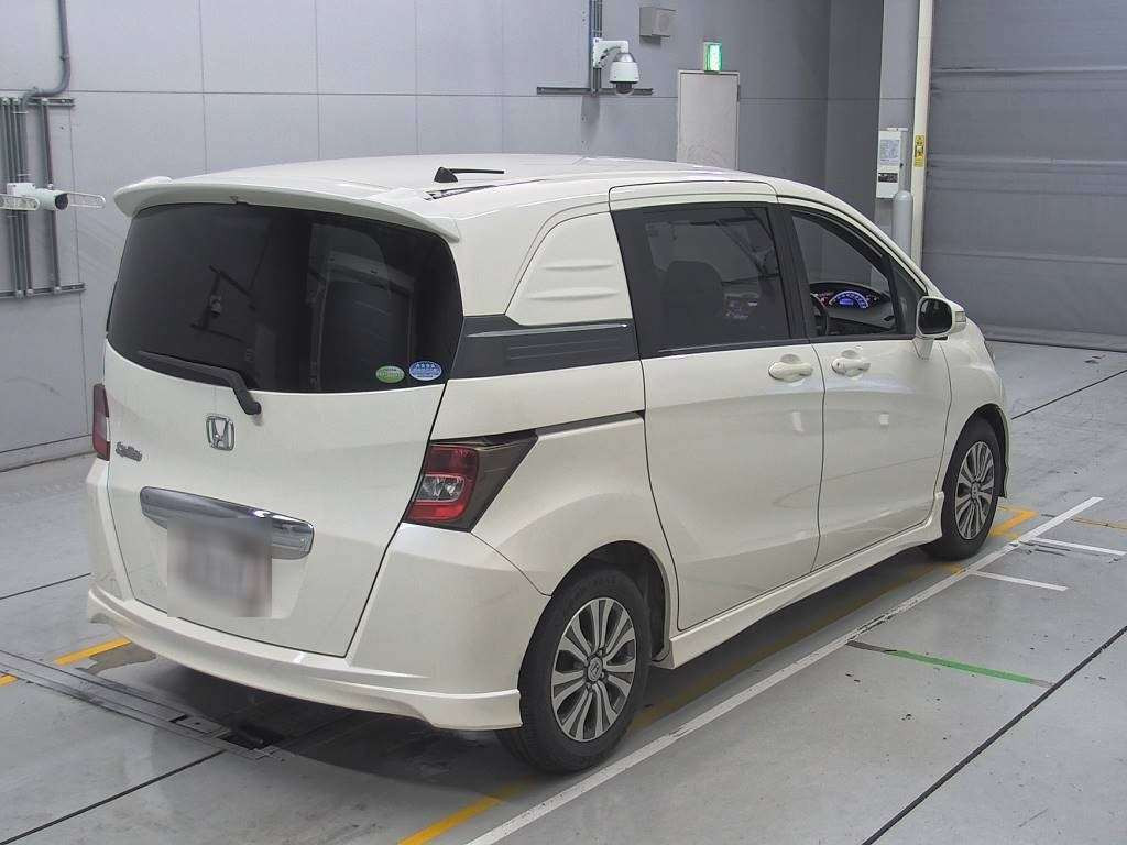 2012 Honda Freed Spike GB3[1]