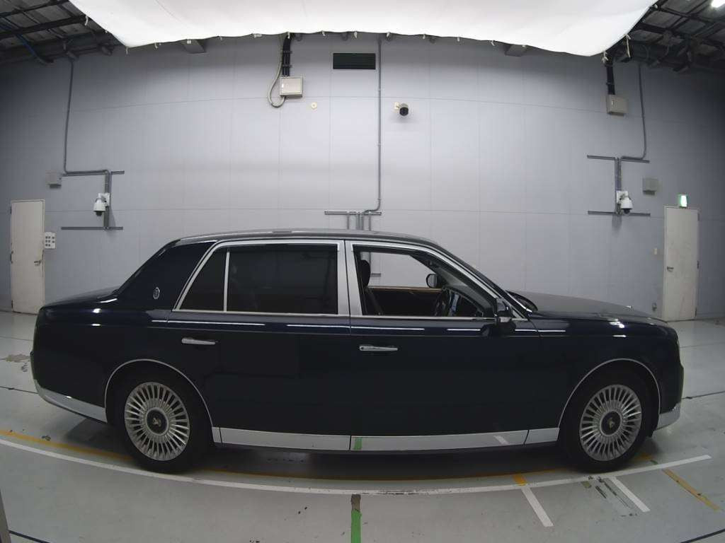 2019 Toyota Century UWG60[1]