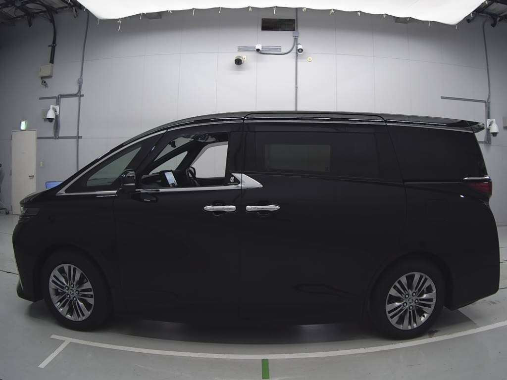 2024 Toyota Alphard Hybrid AAHH45W[2]