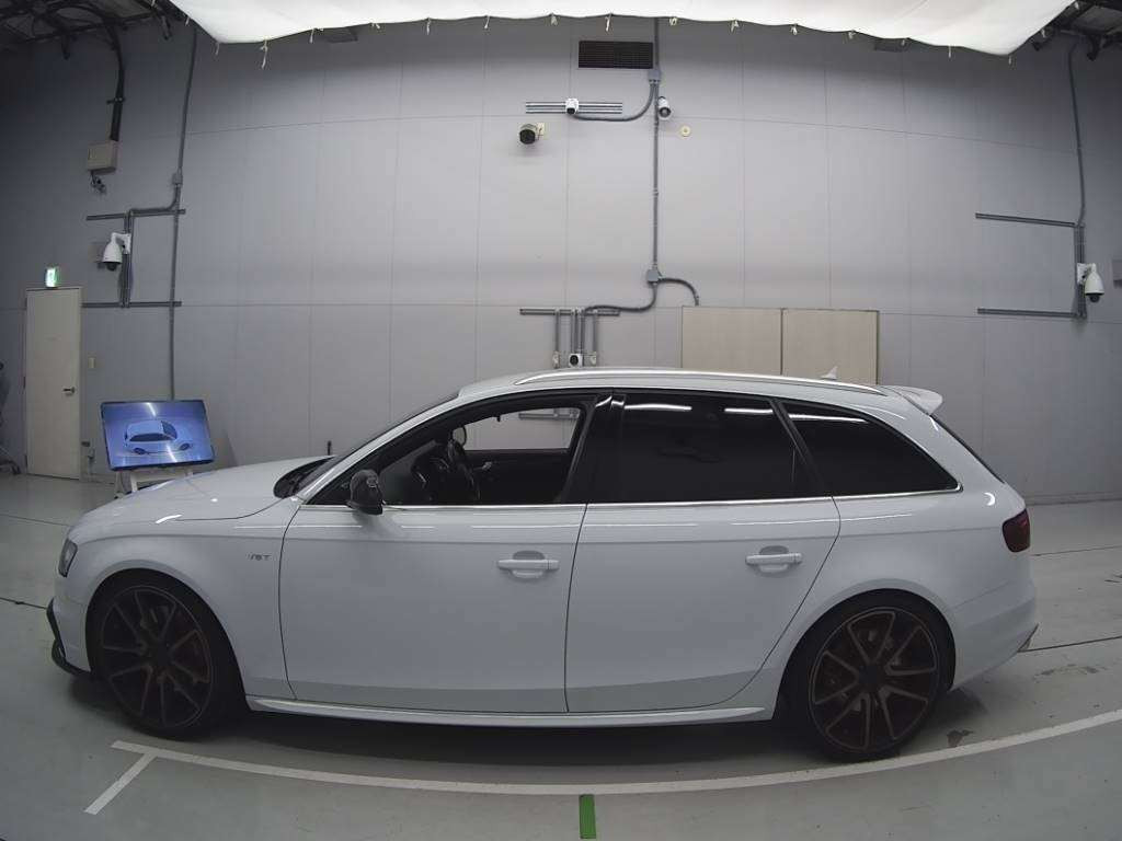 2012 Audi S4 Avant 8KCGWF[2]