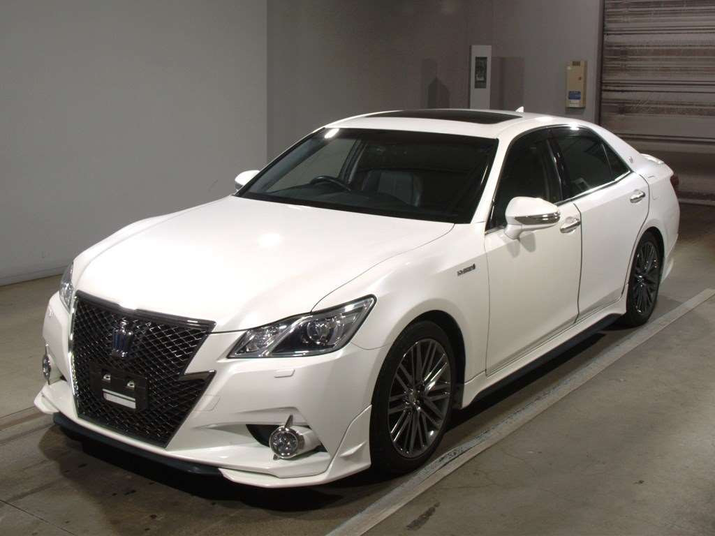 2015 Toyota Crown Hybrid AWS210[0]